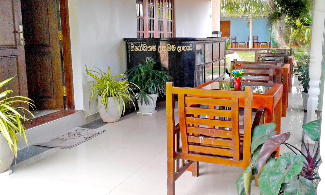 The Max Villa Negombo Exterior foto